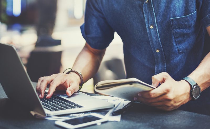 how-much-does-digital-marketing-cost-should-i-hire-a-freelancer-or-agency